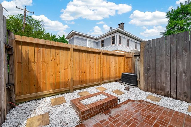 2710 Mason Street, Houston, TX 77006