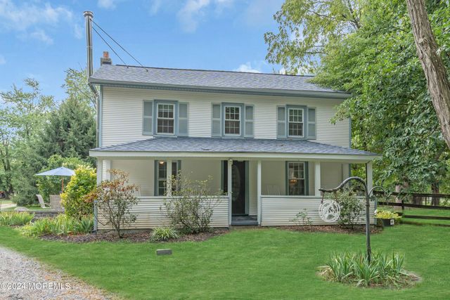 14 Maxim Road, Howell, NJ 07731