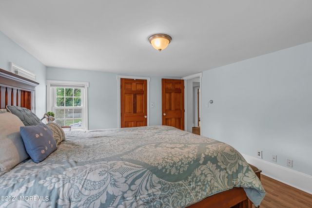 14 Maxim Road, Howell, NJ 07731
