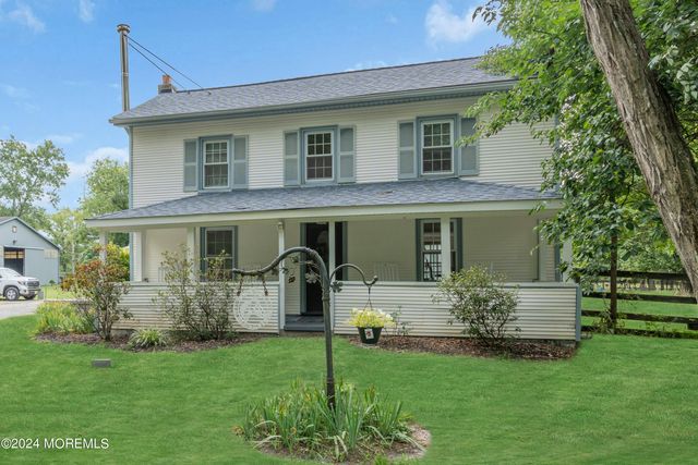 14 Maxim Road, Howell, NJ 07731