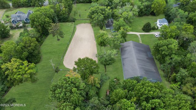 14 Maxim Road, Howell, NJ 07731