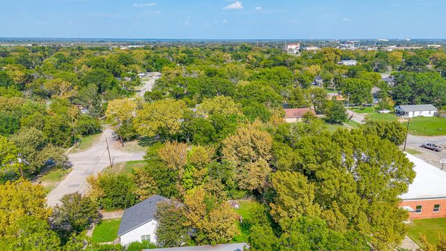 1119 E Collin Street, Corsicana, TX 75110