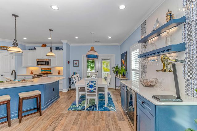 40 Big Oak Pl., Pawleys Island, SC 29585