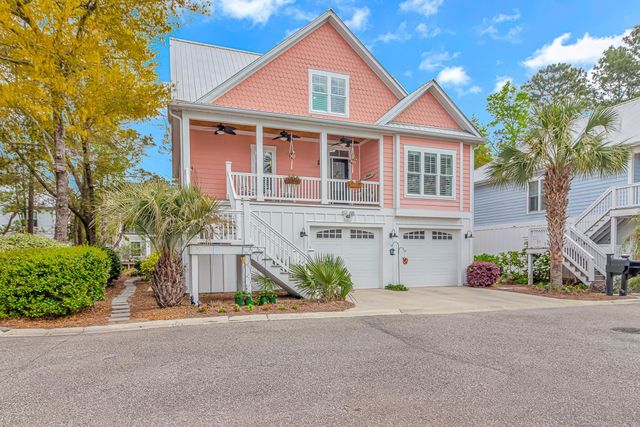 40 Big Oak Pl., Pawleys Island, SC 29585