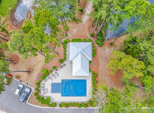 40 Big Oak Pl., Pawleys Island, SC 29585