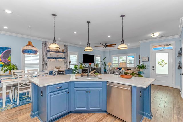 40 Big Oak Pl., Pawleys Island, SC 29585