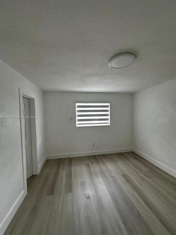 427 Santander Avenue 205, Coral Gables, FL 33134