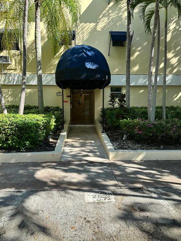 427 Santander Avenue 205, Coral Gables, FL 33134