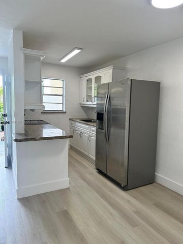 427 Santander Avenue 205, Coral Gables, FL 33134