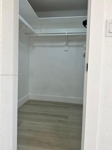 427 Santander Avenue 205, Coral Gables, FL 33134