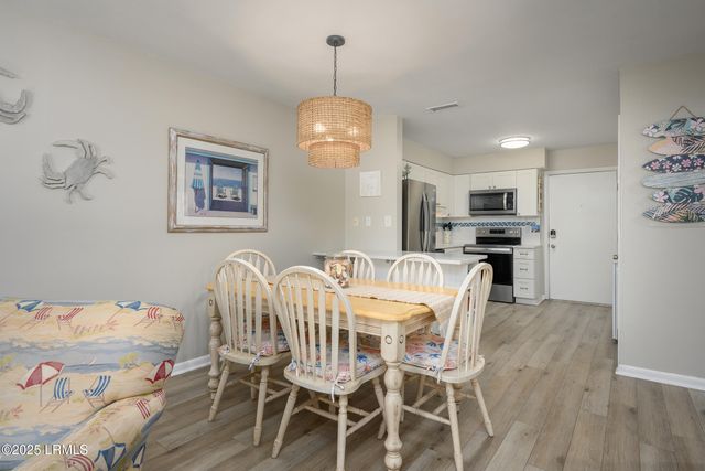 45 Folly Field Rd Apt 8L, Hilton Head Island, SC 29928