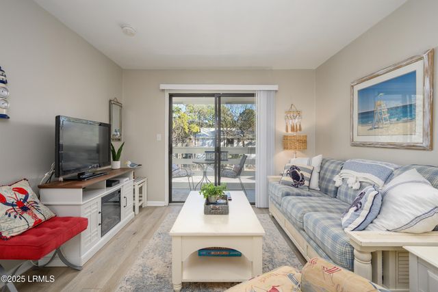 45 Folly Field Rd Apt 8L, Hilton Head Island, SC 29928