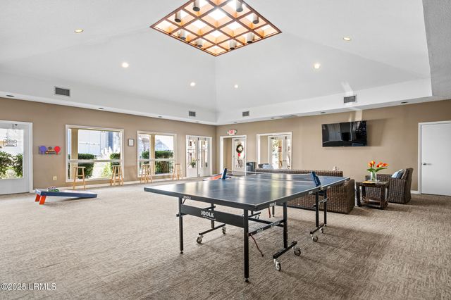 45 Folly Field Rd Apt 8L, Hilton Head Island, SC 29928