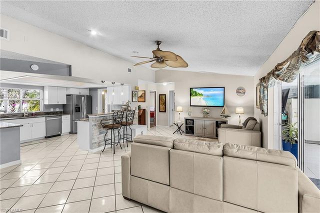 919 SE 19th TER, Cape Coral, FL 33990