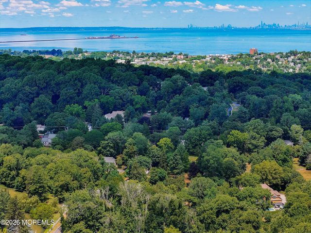 115 Browns Dock Road, Atlantic Highlands, NJ 07716
