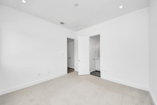 5823 Dolores Street, Houston, TX 77057