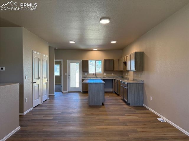 5217 Gannet Lane, Pueblo, CO 81008