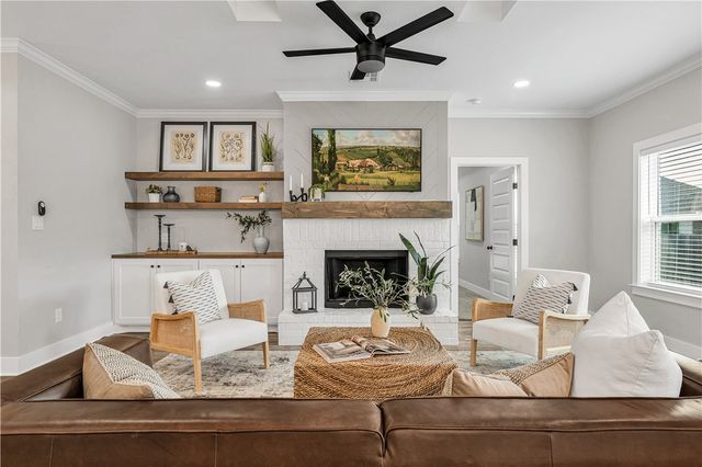 2905 Goldberg Drive, Bryan, TX 77808