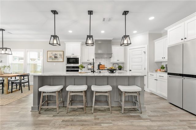 2905 Goldberg Drive, Bryan, TX 77808