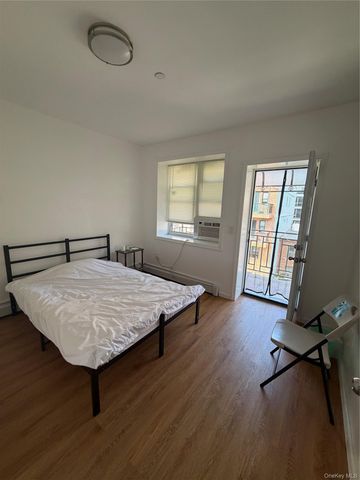 13221 Avery Avenue 4B, Flushing, NY 11355