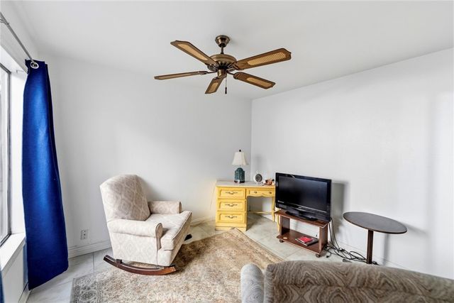 836 E Ponderosa, Azusa, CA 91702