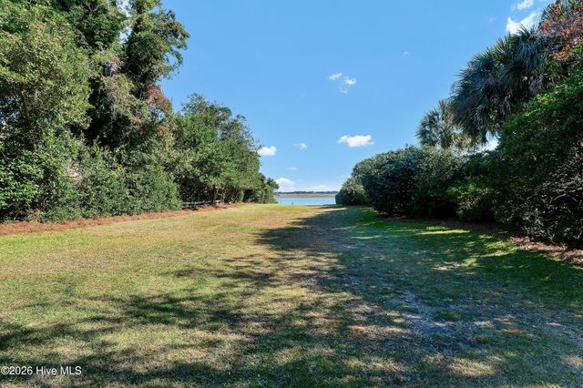929 Wild Dunes Circle, Wilmington, NC 28411