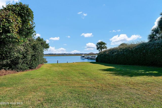 929 Wild Dunes Circle, Wilmington, NC 28411