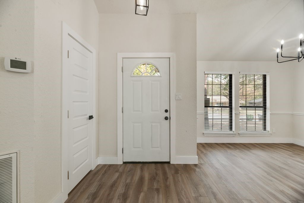 5608 Oak Brook Road, Arlington, TX 76016 — photo 3