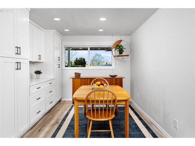 18588 Sw CASCADIA Ct, Beaverton, OR 97078