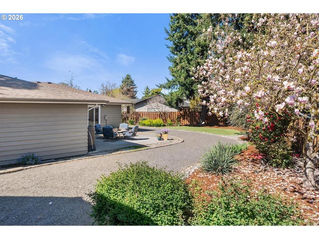 18588 Sw CASCADIA Ct, Beaverton, OR 97078