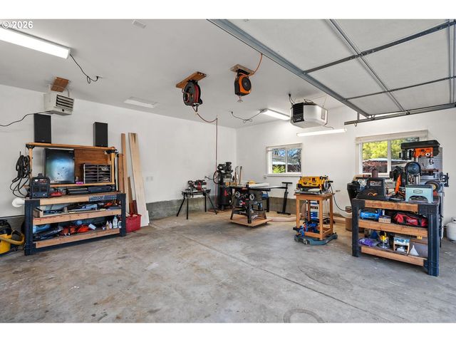 18588 Sw CASCADIA Ct, Beaverton, OR 97078