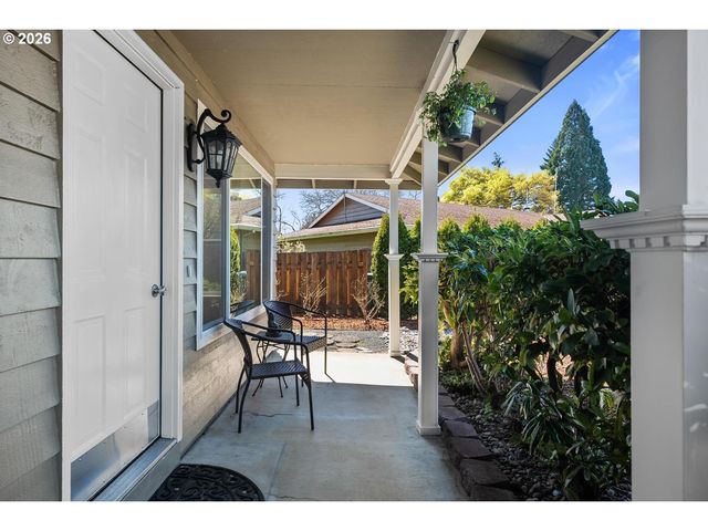 18588 Sw CASCADIA Ct, Beaverton, OR 97078