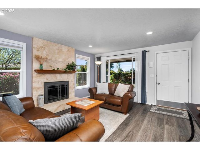 18588 Sw CASCADIA Ct, Beaverton, OR 97078