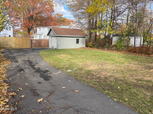 1185 Ardsley Road, Schenectady, NY 12308