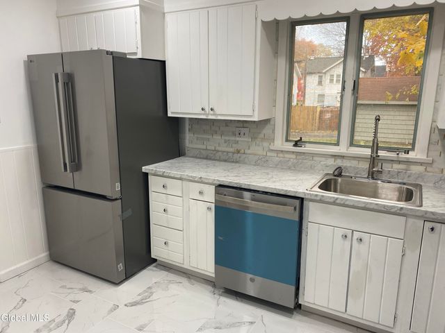 1185 Ardsley Road, Schenectady, NY 12308