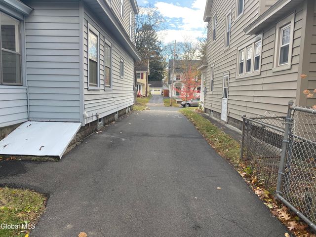 1185 Ardsley Road, Schenectady, NY 12308