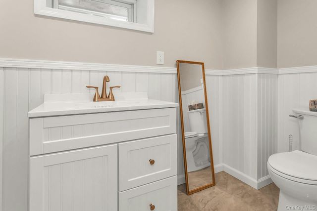 5 Nita Street, East Northport, NY 11731