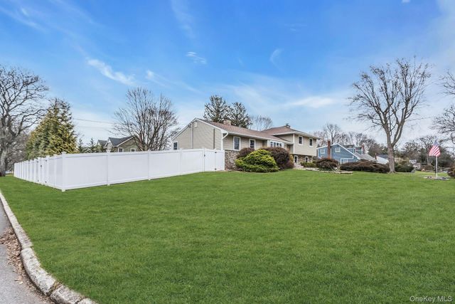 5 Nita Street, East Northport, NY 11731