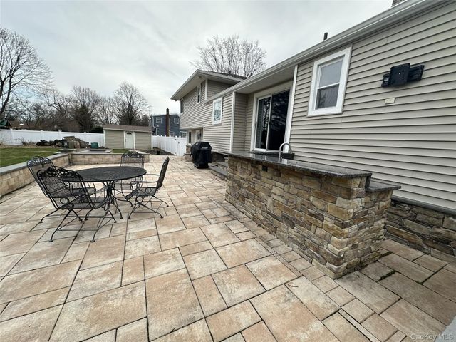 5 Nita Street, East Northport, NY 11731