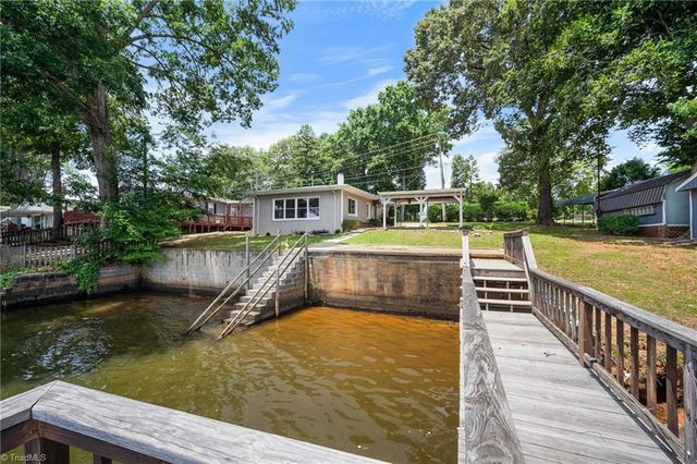440 Lakeshore Drive, Lexington, NC 27292