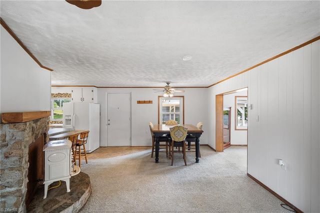 440 Lakeshore Drive, Lexington, NC 27292