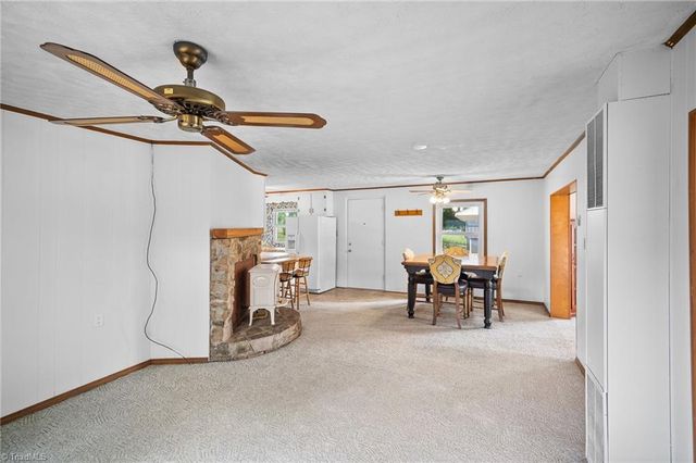 440 Lakeshore Drive, Lexington, NC 27292
