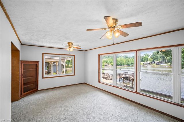 440 Lakeshore Drive, Lexington, NC 27292