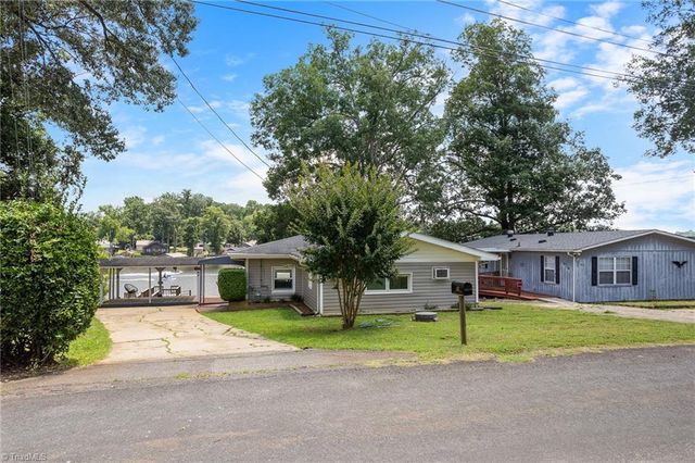440 Lakeshore Drive, Lexington, NC 27292