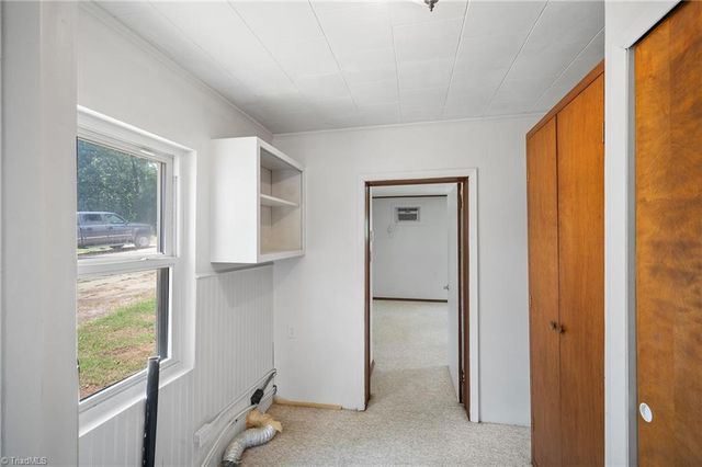 440 Lakeshore Drive, Lexington, NC 27292