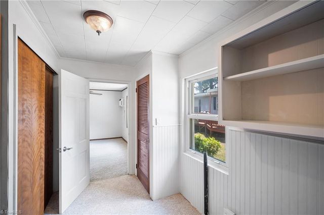 440 Lakeshore Drive, Lexington, NC 27292