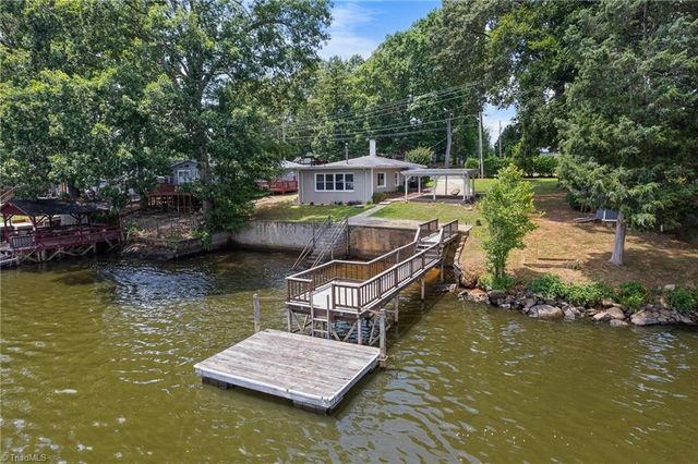 440 Lakeshore Drive, Lexington, NC 27292