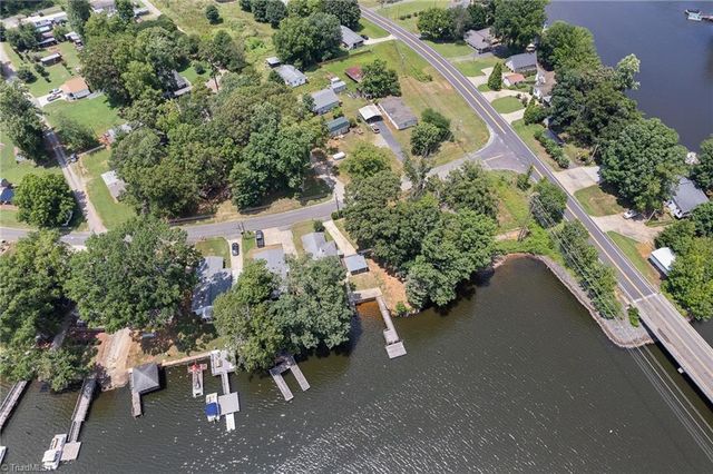 440 Lakeshore Drive, Lexington, NC 27292