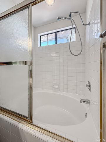 4786 Saltino Way, Oak Park, CA 91377
