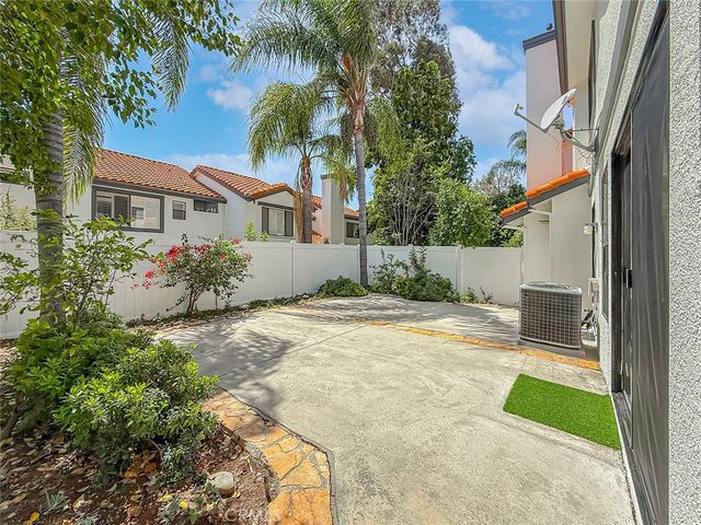4786 Saltino Way, Oak Park, CA 91377